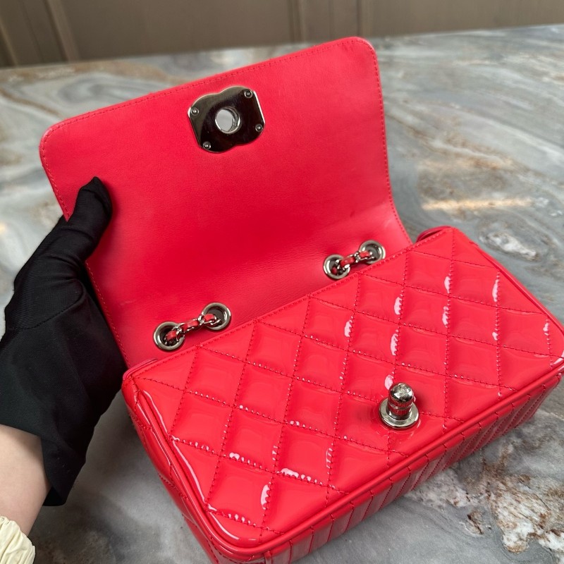 Chanel/香奈兒 珊瑚粉漆皮銀扣斜紋CF 大mini  肩背包斜背包-12