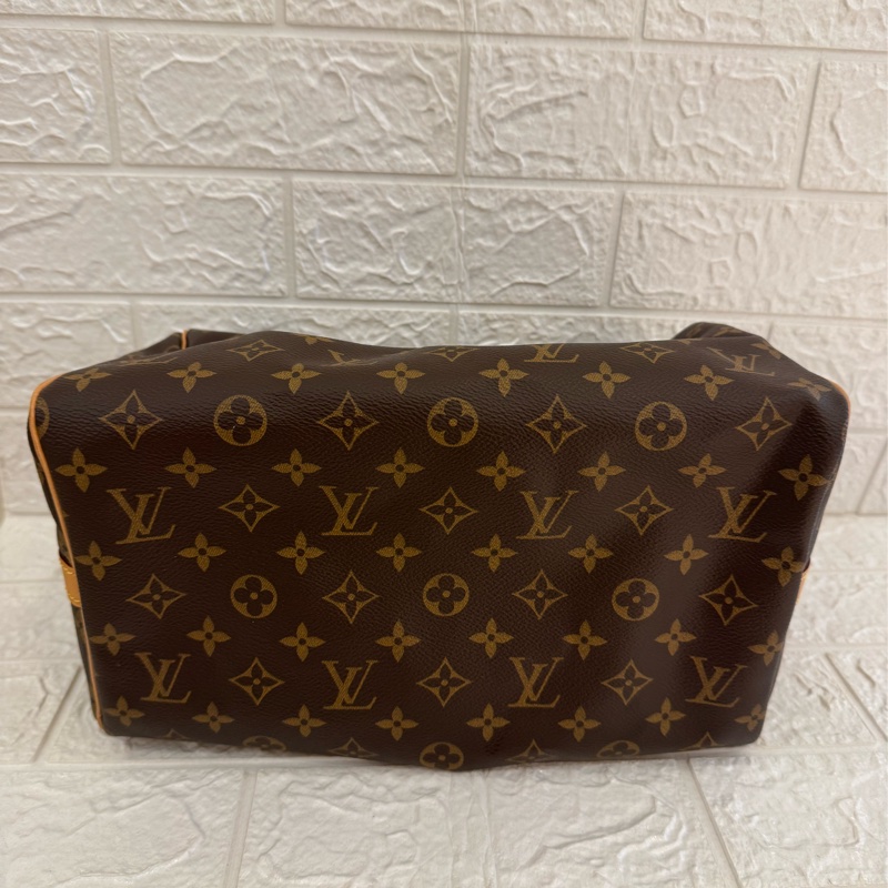 LV花紋speedy30背帶款-5