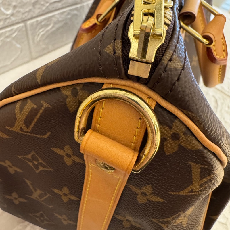 LV花紋speedy30背帶款-11