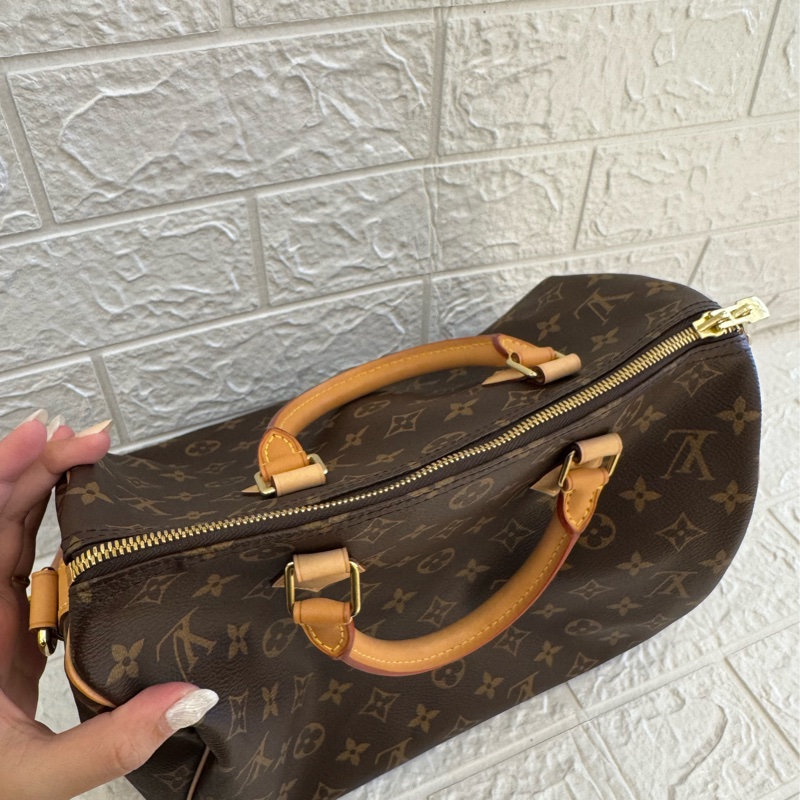 LV花紋speedy30背帶款-25