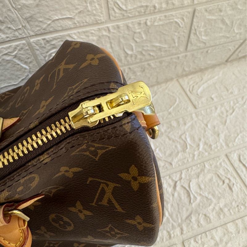 LV花紋speedy30背帶款-27