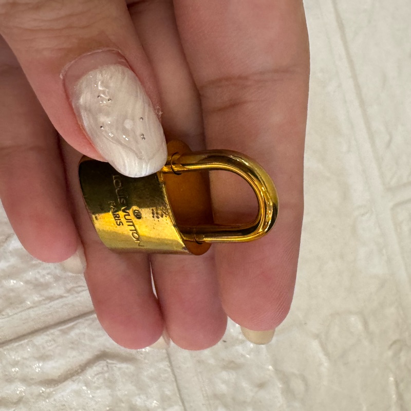 LV花紋speedy30背帶款-57