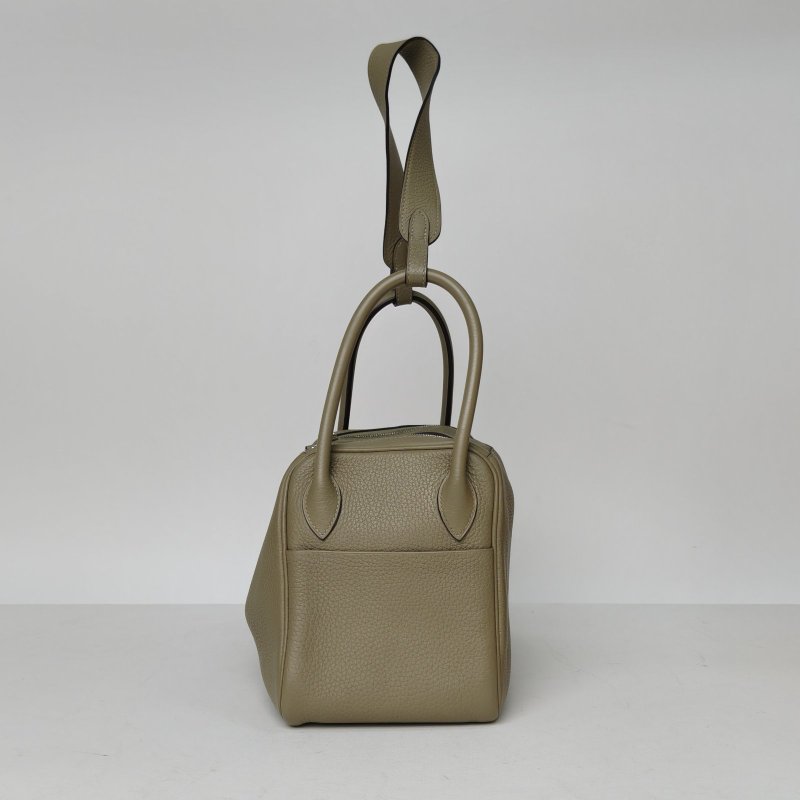 HERMES Lindy26Q1鼠尾草綠TC皮Z刻銀扣肩背包-1
