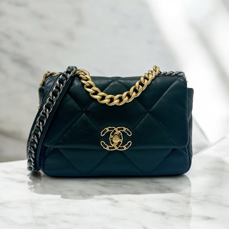 莉亞精品♡ Chanel 黑金19bag 二手美包-0