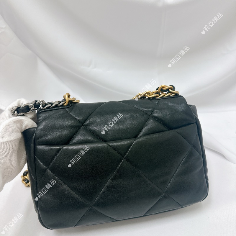 莉亞精品♡ Chanel 黑金19bag 二手美包-3
