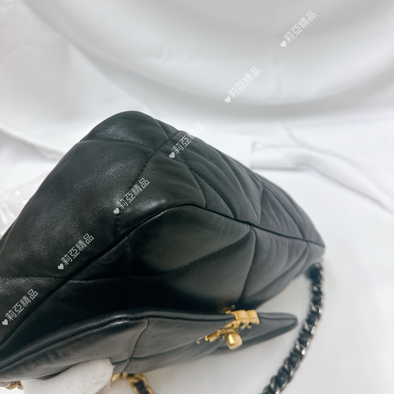 莉亞精品♡ Chanel 黑金19bag 二手美包-8