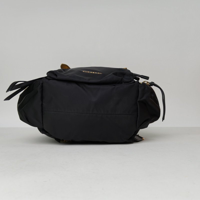 Burberry TheRucksack軍旅雙肩包中號黑色尼龍肩背包-4