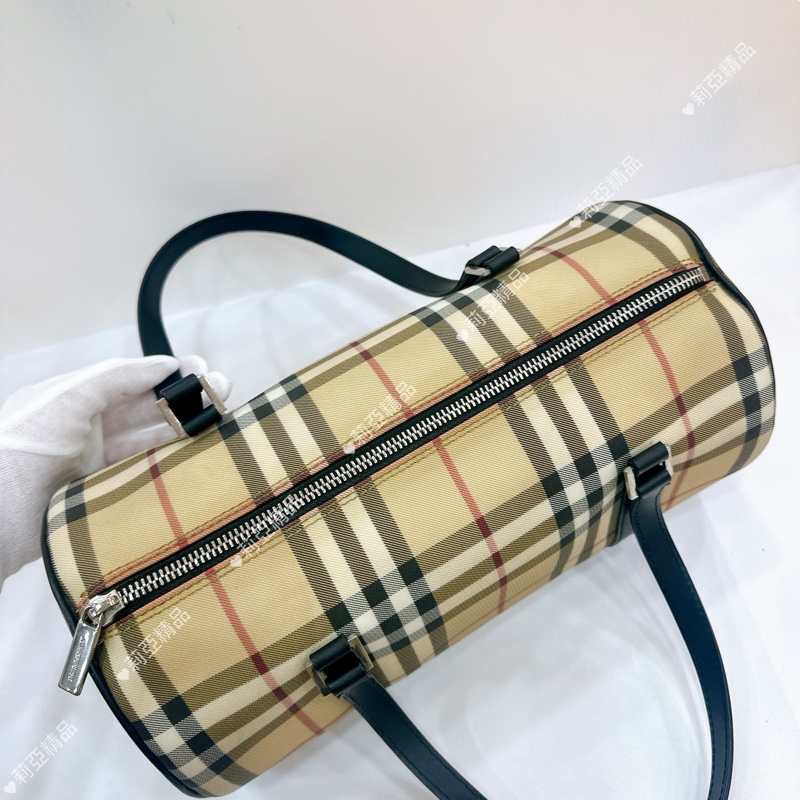 莉亞精品♡ Burberry 格紋圓筒包 二手美包-4