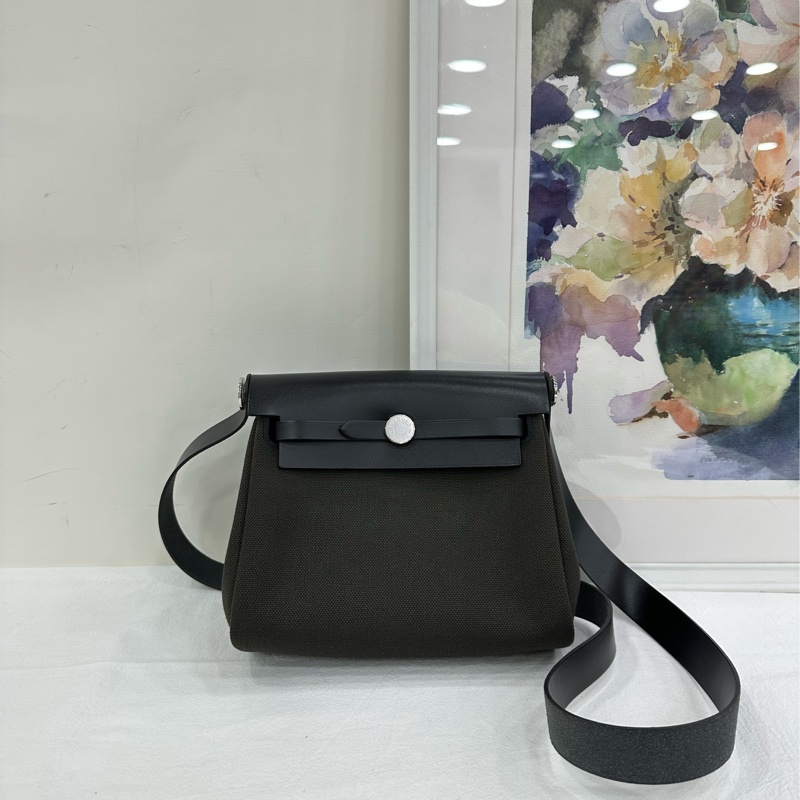 HERMES愛馬仕miniherbag 暗青銅色拼黑色 銀扣 W 刻 有購證-1