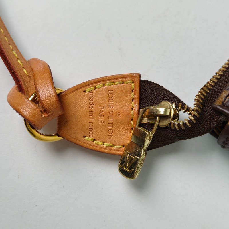 LOUIS VUITTON PochetteAccessoires大麻將包老花PVC金扣晶片肩背包-4