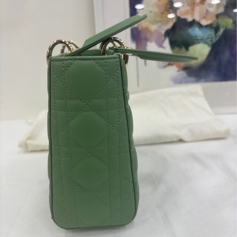 Dior 戴妃四格 迪奧 牛油果綠四格戴妃包，20年編碼 寬肩帶，限量琺瑯扣，超級美！-7