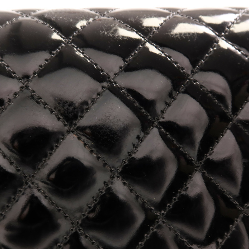 CHANEL 漆皮皮革Boy 28銀扣肩背袋-15