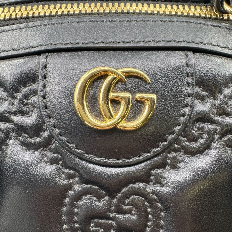 GUCCI古馳 Logo壓印大容量雙肩帶拉鍊絎縫 皮革 斜挎包手提包  黑色-16