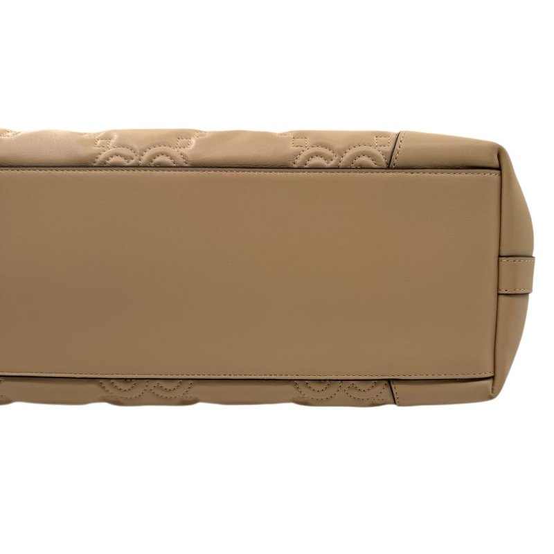 GUCCI古馳 GG Matelassé 金色徽標皮革提手 皮革 托特包購物袋 單肩包手提包 中號 米黃色-6