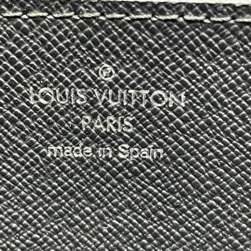 LV男士黑武士 老花 手拿包 郵差包 手機包-11