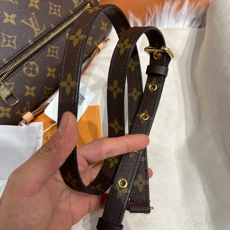 98新LV 老花郵差包 SR2270 2020年編碼 20年發票-6