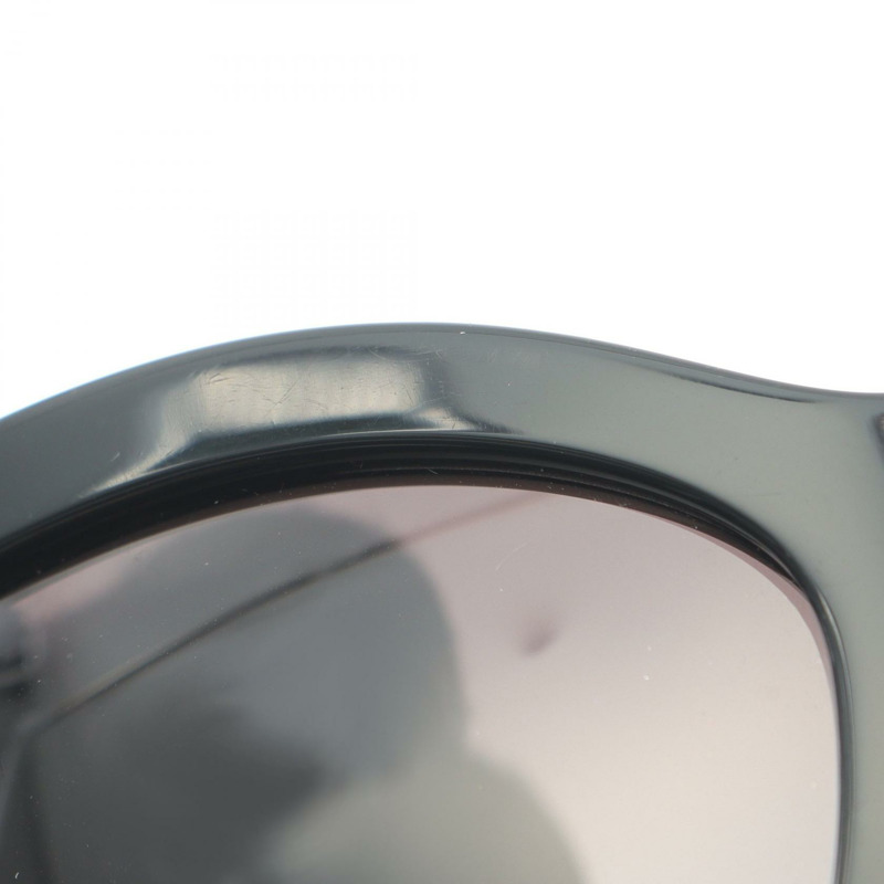 Valentino 黑色塑膠太陽眼鏡，二手女款-10