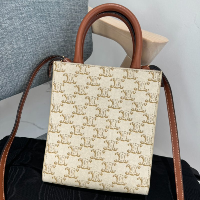 *SHIHNA名牌精品*CELINE Triomphe 帆布迷你直式Cabas 手提包-1