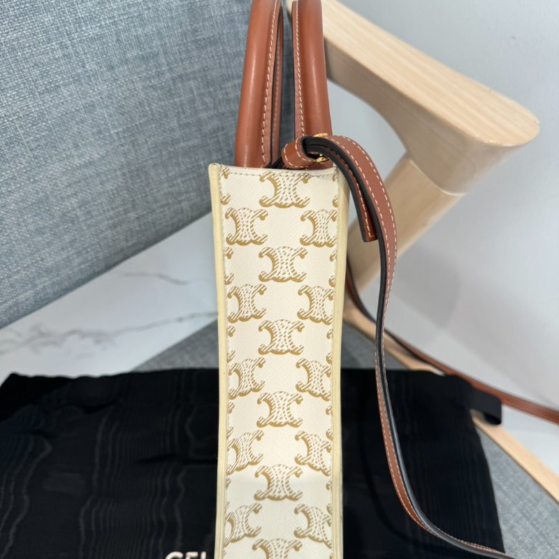 *SHIHNA名牌精品*CELINE Triomphe 帆布迷你直式Cabas 手提包-2