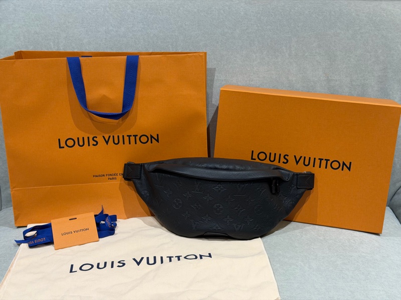Louis Vuitton Discovery PM 胸包 腰包 男包 全黑 LV M46036-7