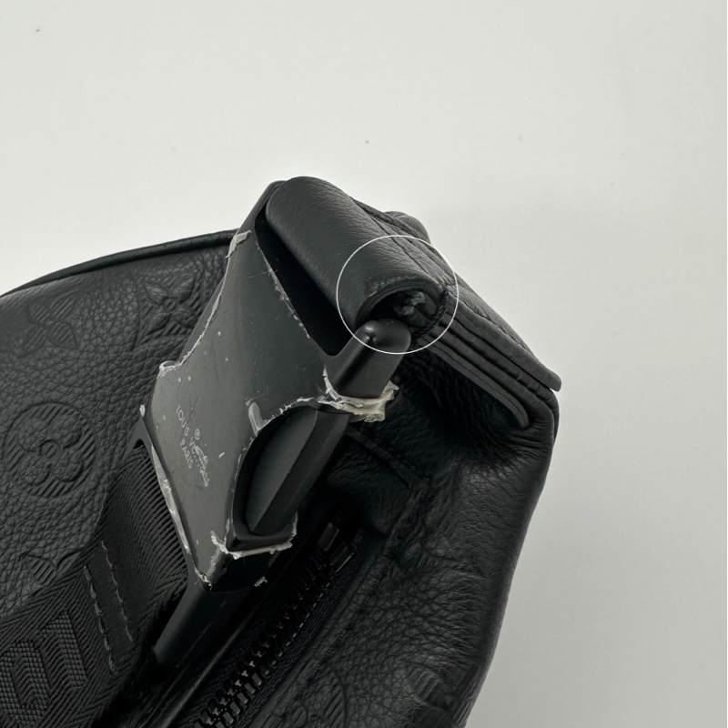 Louis Vuitton Discovery PM 胸包 腰包 男包 全黑 LV M46036-8