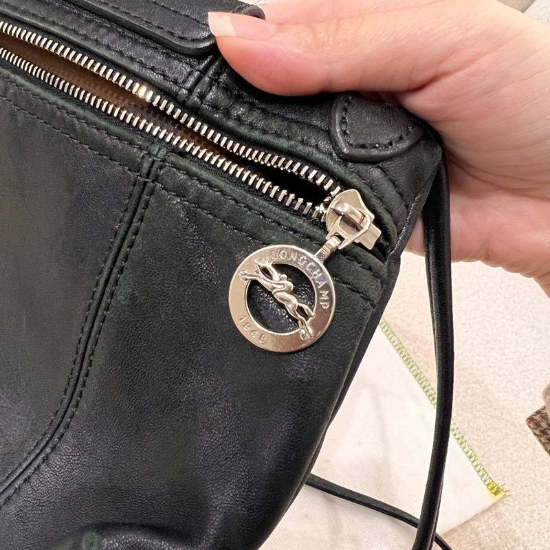 Longchamp 小羊皮 郵差包（已售出）-9