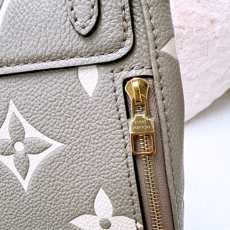 Lv tiny 灰米拼色迷你背包 單肩兩用-9