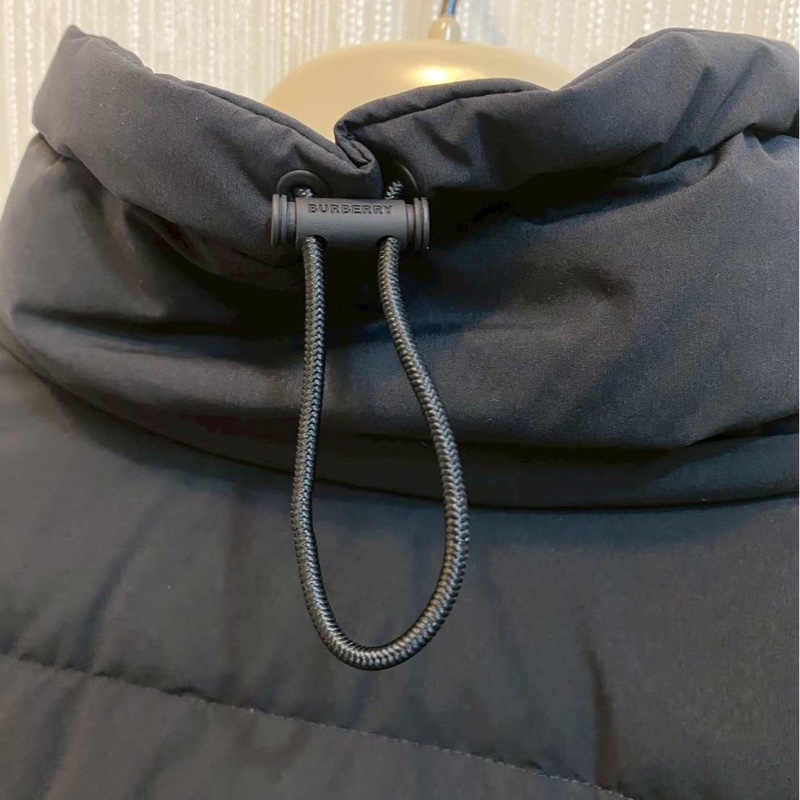 BURBERRY英國黑色連帽鵝絨大衣M-5