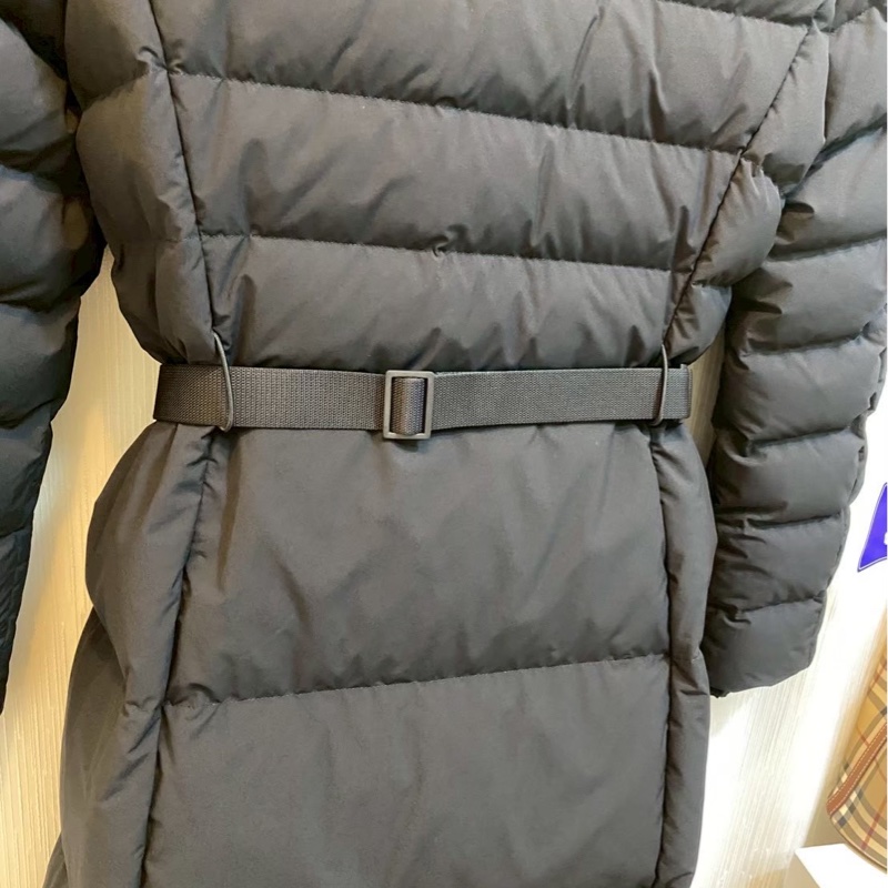 BURBERRY英國黑色連帽鵝絨大衣M-6