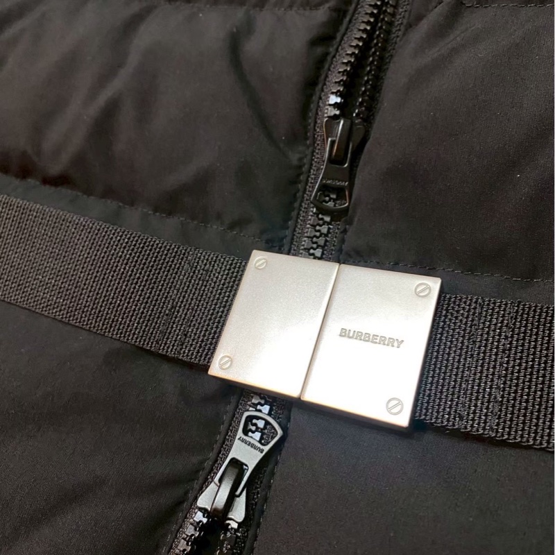 BURBERRY英國黑色連帽鵝絨大衣M-10