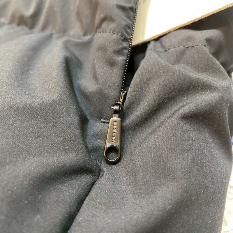 BURBERRY英國黑色連帽鵝絨大衣M-12