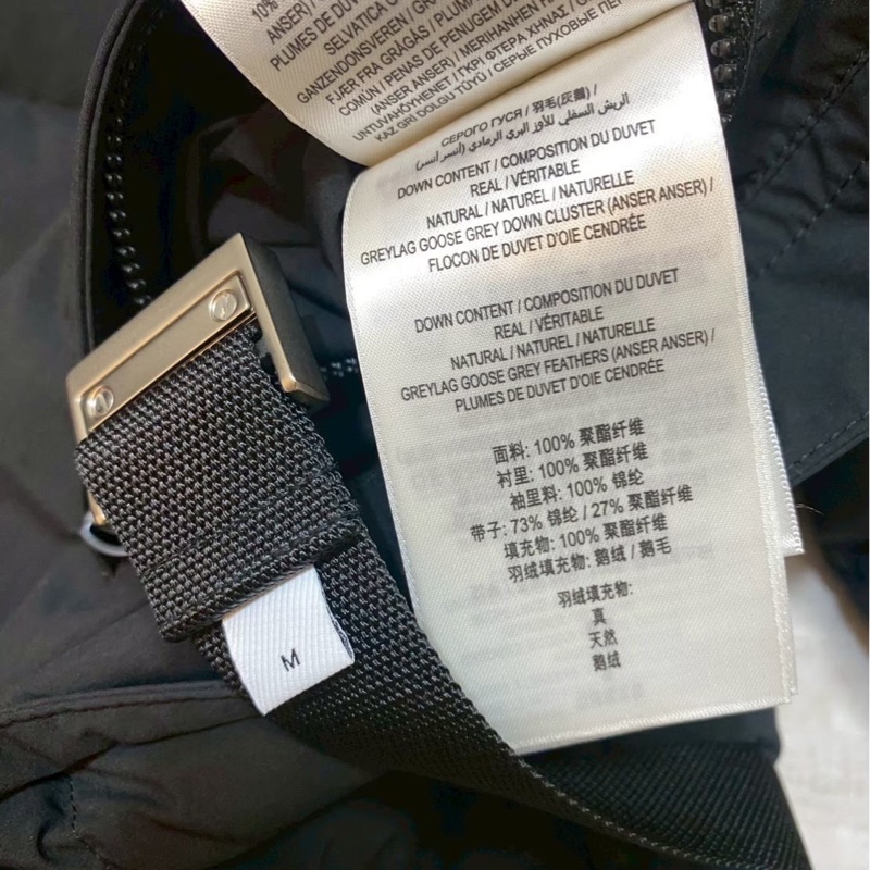 BURBERRY英國黑色連帽鵝絨大衣M-19