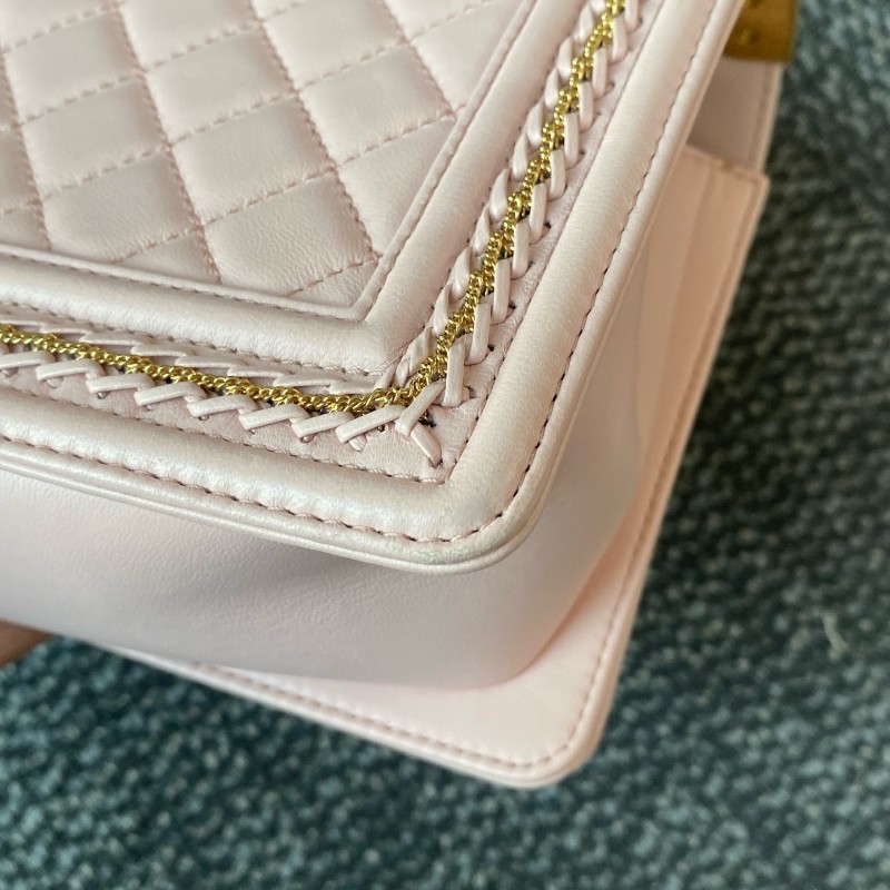 Chanel香奈兒 leboy中號 粉金羊皮 限量宮廷編織滾邊款 肩背包斜背包-12