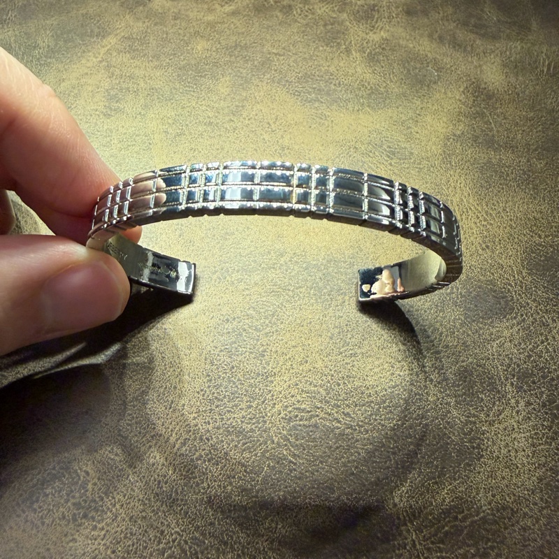 Burberry 經典格紋手環-1