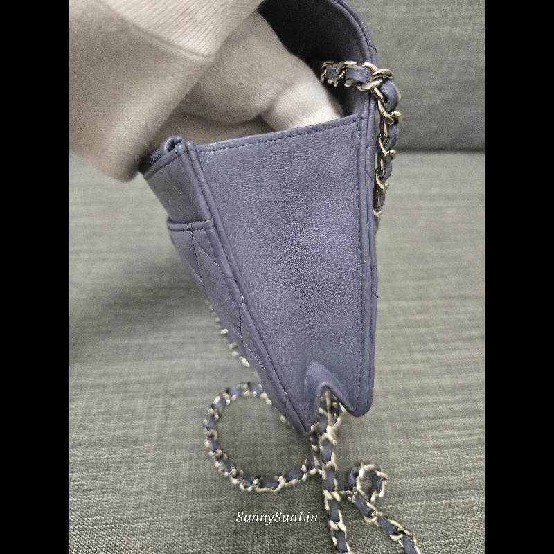 香奈兒 Chanel woc 藍紫色 紫灰色 銀色 雙C logo 鍊條包-13