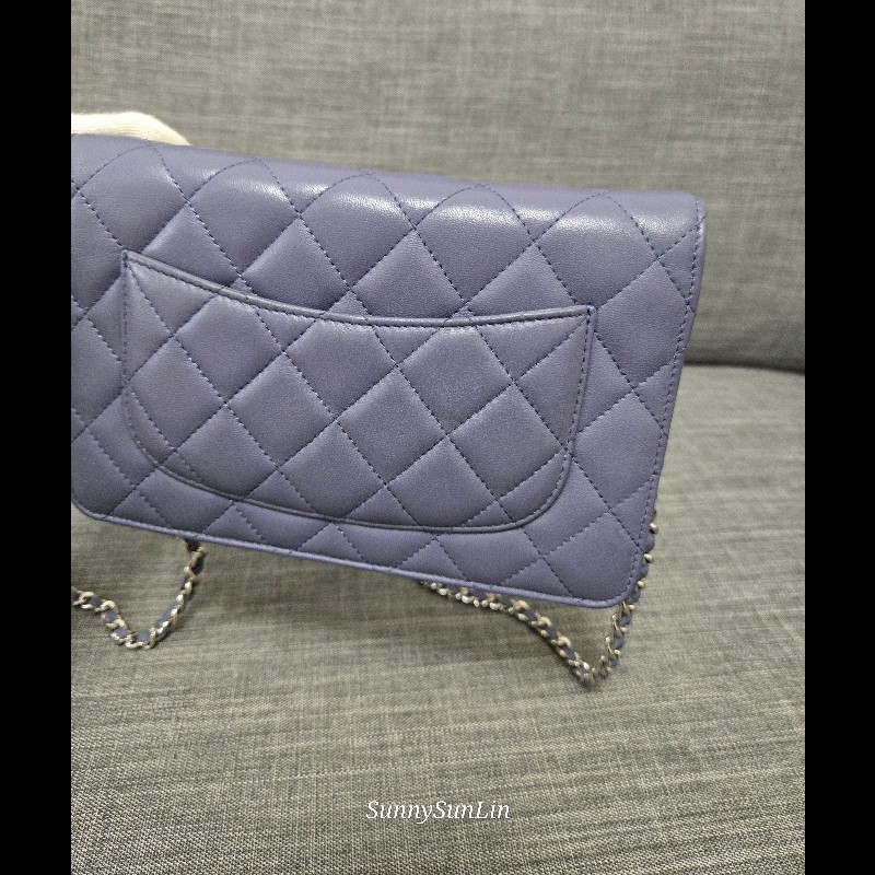 香奈兒 Chanel woc 藍紫色 紫灰色 銀色 雙C logo 鍊條包-18