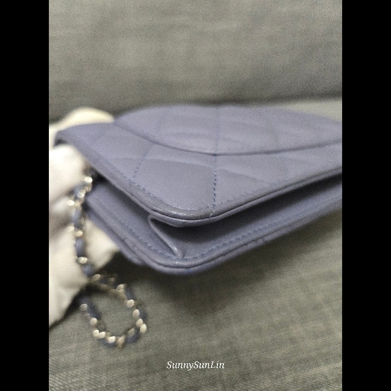 香奈兒 Chanel woc 藍紫色 紫灰色 銀色 雙C logo 鍊條包-19
