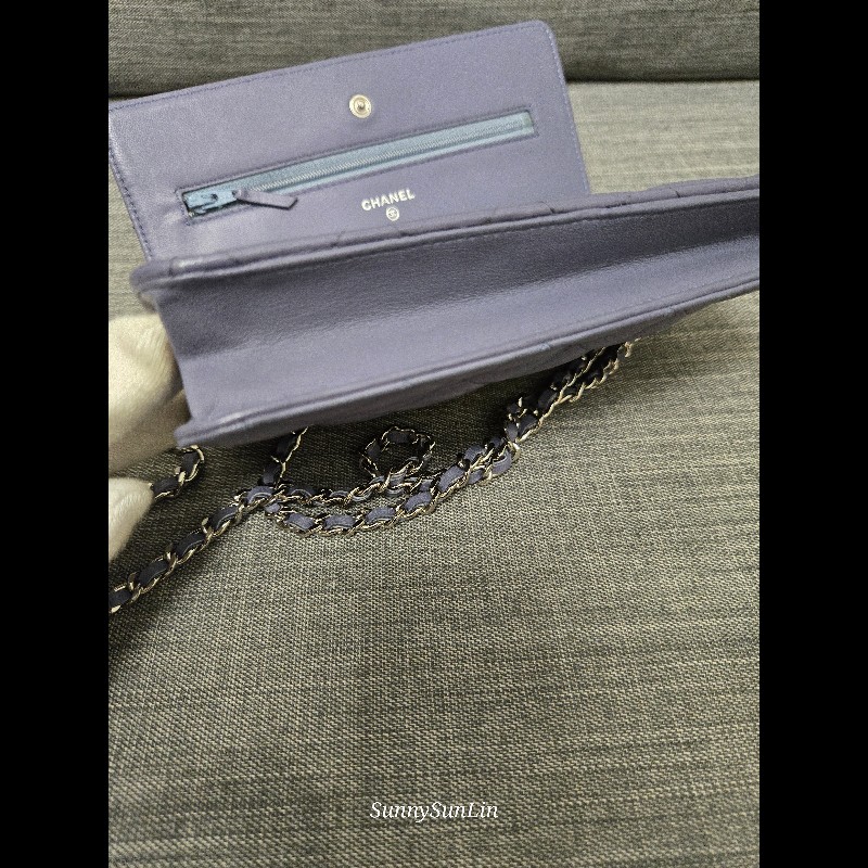 香奈兒 Chanel woc 藍紫色 紫灰色 銀色 雙C logo 鍊條包-28
