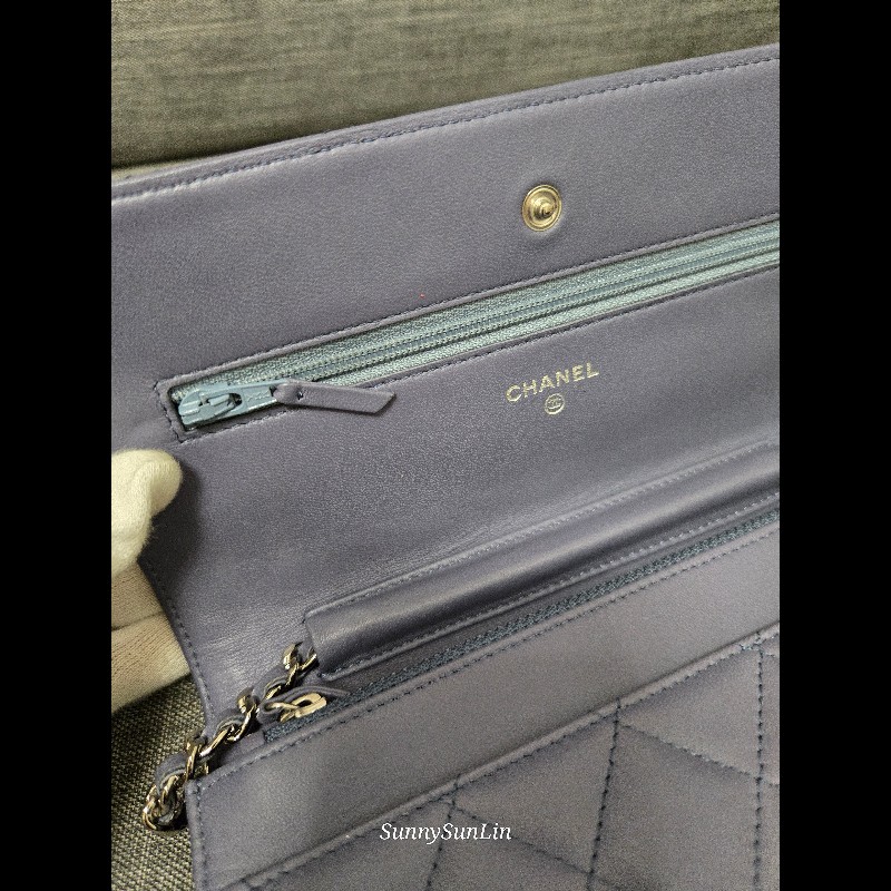 香奈兒 Chanel woc 藍紫色 紫灰色 銀色 雙C logo 鍊條包-35