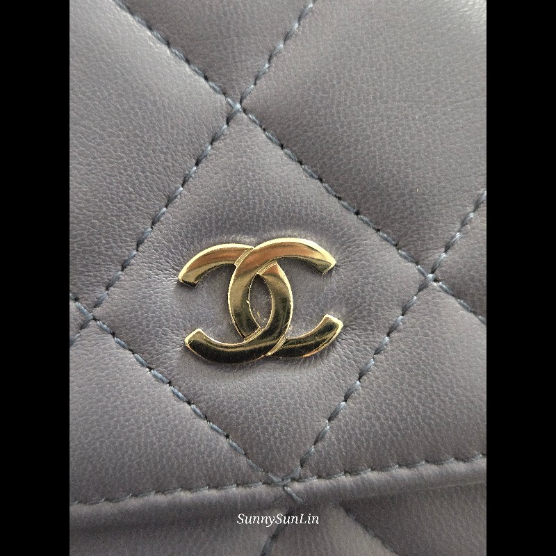 香奈兒 Chanel woc 藍紫色 紫灰色 銀色 雙C logo 鍊條包-52