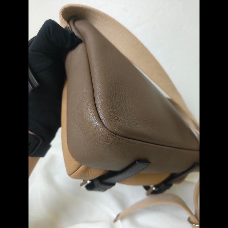 🔥年終狂降🔥【限時降價只到12/31（原31,800）】【8成新】㊣✨ LOEWE ✨(附防塵袋)羅威 拼色 雙釦 小牛皮 皮革 郵差包 側背包 斜背包/男女可用/二手包/保證正品🌳二手樹屋🌳-10