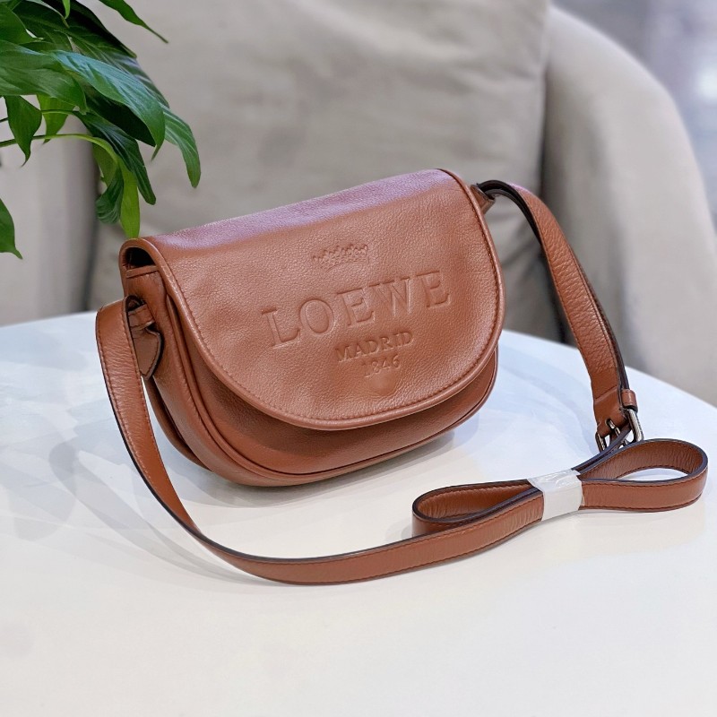 Loewe mini gate 馬鞍 焦糖色復古 斜背包-4