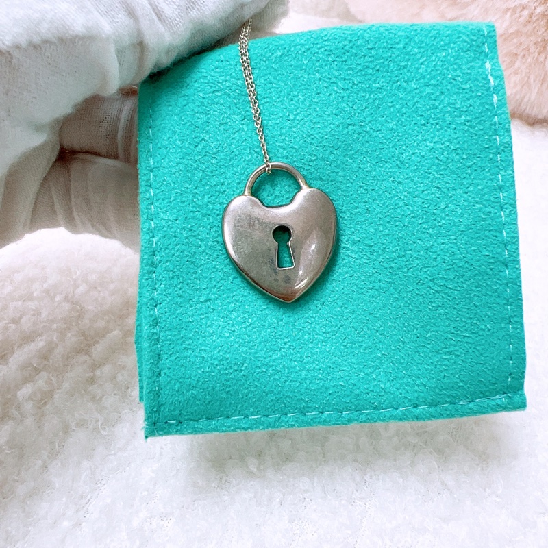 Tiffany & Co 愛心鎖扣吊墜 銀項鍊-1