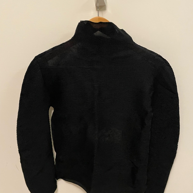 ▪️富貴選物FUGUEI▪️三宅一生ME 黑色長袖橫尾美美貓咪上衣-4