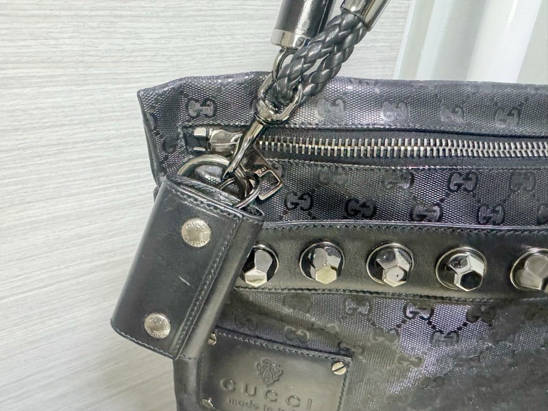Gucci酷炫黑色漂亮肩背包-3