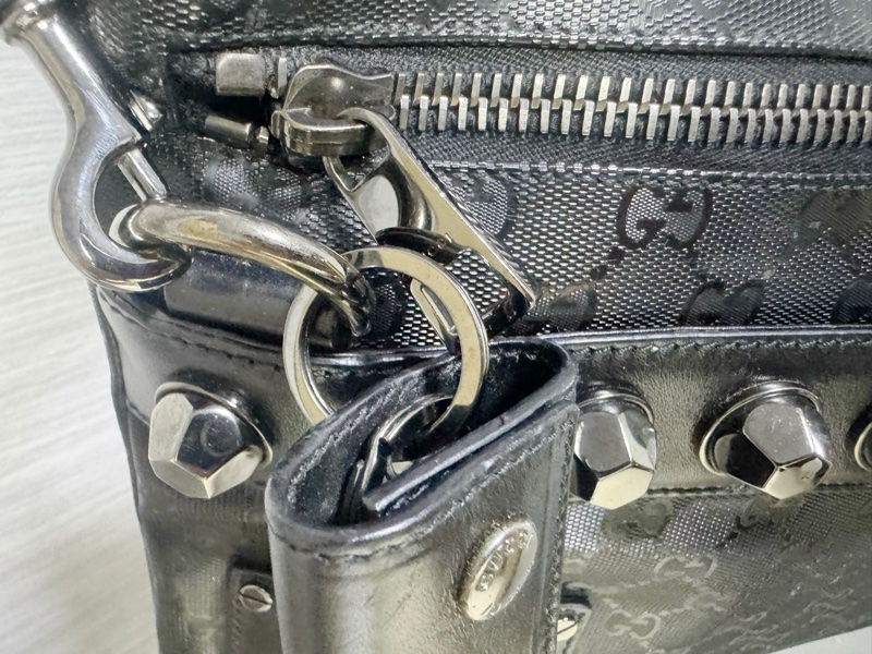 Gucci酷炫黑色漂亮肩背包-5