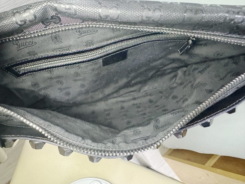 Gucci酷炫黑色漂亮肩背包-8