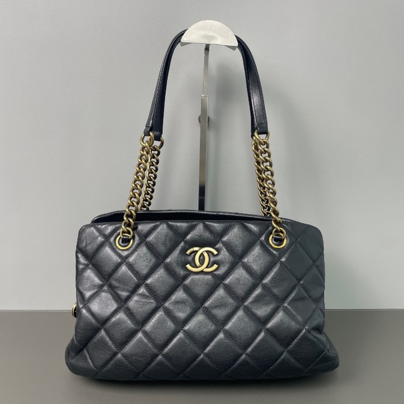 Chanel/香奈兒 黑金鍊條托特 復古金屬扣 黑色 油蠟皮 肩背包-0