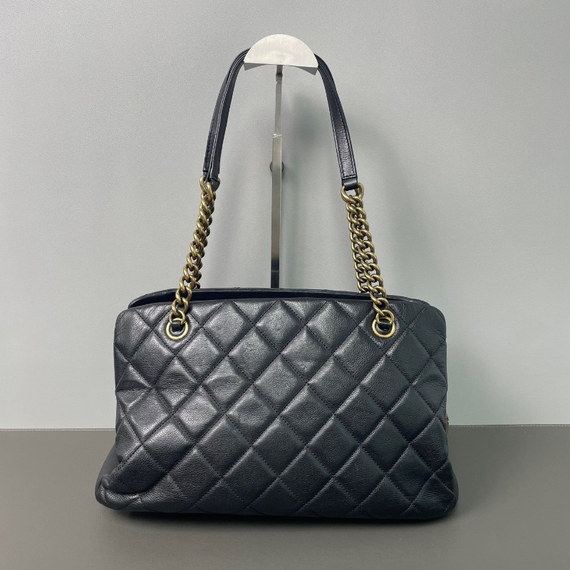 Chanel/香奈兒 黑金鍊條托特 復古金屬扣 黑色 油蠟皮 肩背包-1