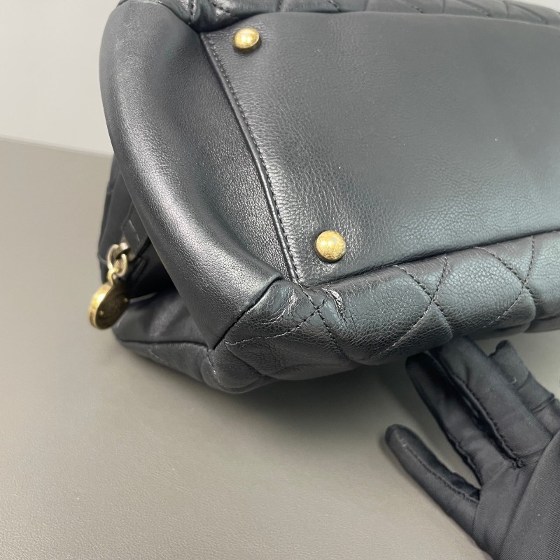 Chanel/香奈兒 黑金鍊條托特 復古金屬扣 黑色 油蠟皮 肩背包-12